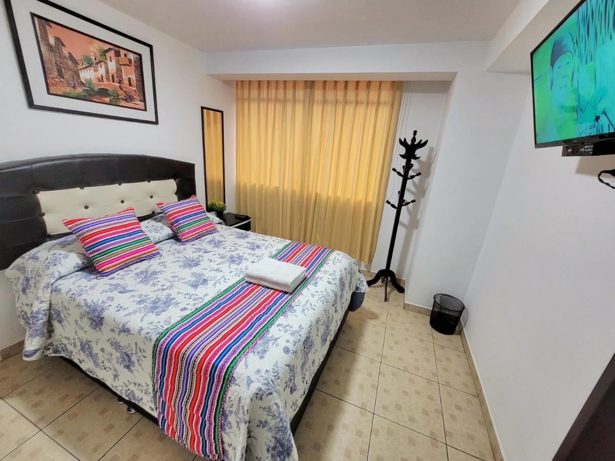 Hostal El Viajero En โอยานไตตามโบ ภายนอก รูปภาพ